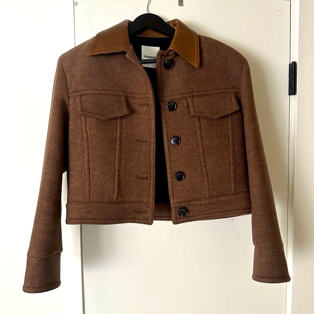 Sandro short coat with leather collar